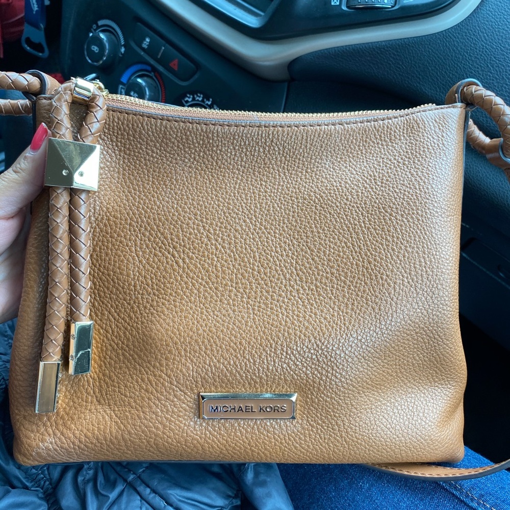 Mk purse crossbody with tags
